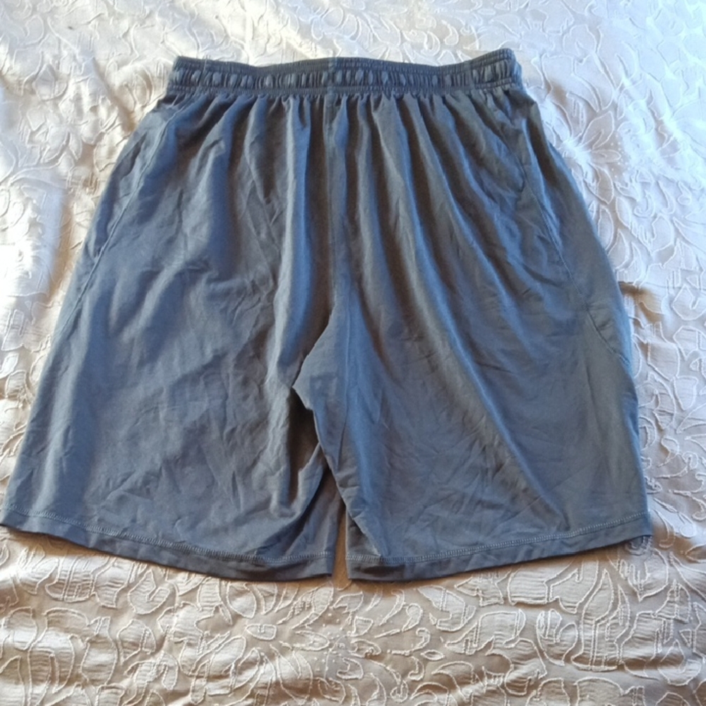 Under Armour Athletic Shorts in Gray and Orange - Picture 4 of 4